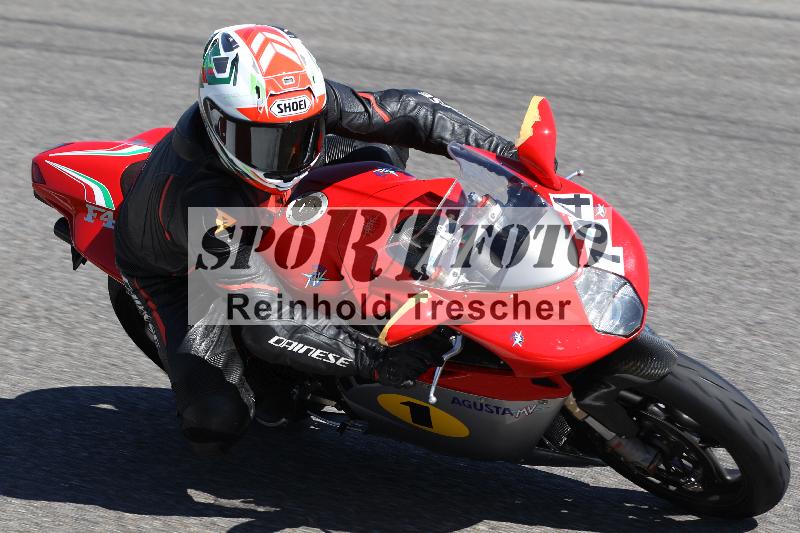 /Archiv-2025/48 25.08.2025 Cornu Master School ADR/gruen-vert/104